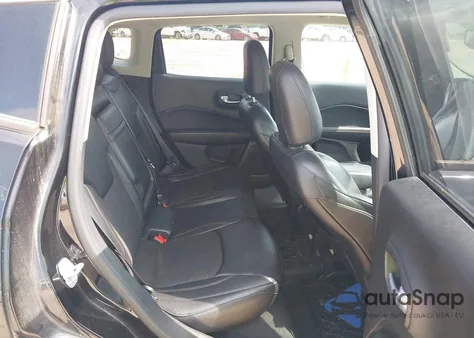 2018 Jeep Compass Latitude Fwd z USA, uszkodzony, nr VIN 3C4NJCBB5JT125499